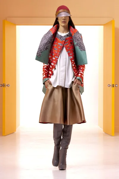 Look 4